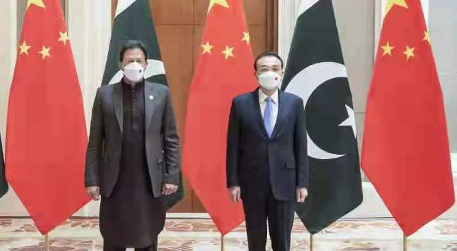 PM Imran apprises Premier Li of measures taken to support Chinese investments