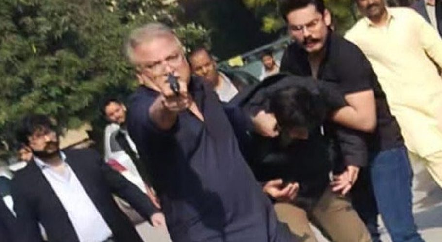 FIA arrested Mohsin Baig on the complaint of the government. Source: Twitter.