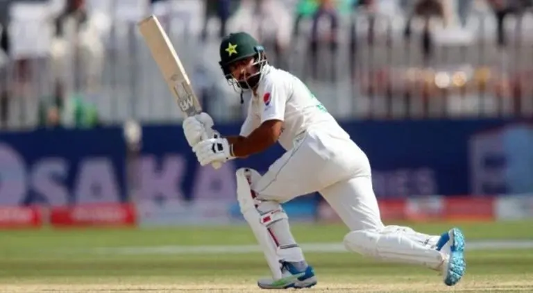 Babar Azam has decided to play hard against the Australian team. 136 runs scored so far. (Photo: Geo News)