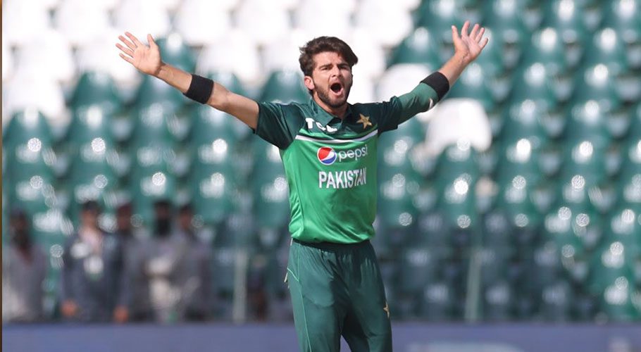 Shaheen removes Australian captain in first over