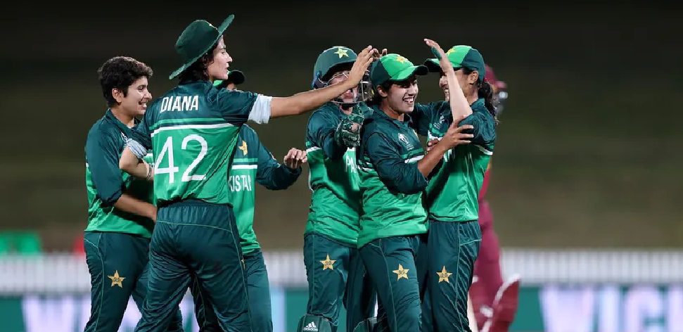 Pakistan earn famous World Cup win over West Indies