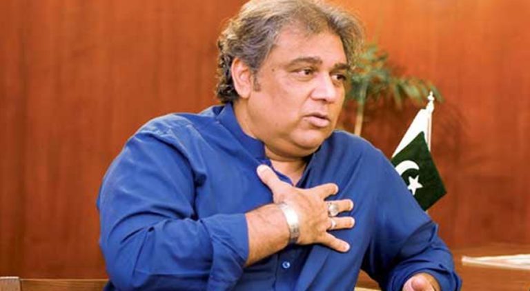 Minister for Maritime Affairs Ali Zaidi prayed that Allah Almighty make Pakistan a progressive Islamic welfare state. (Photo: Dunya News)