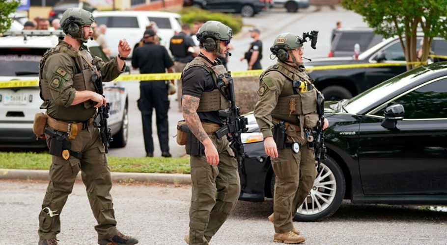 Twelve people were injured a shooting inside a shopping mall. Source: Al-Jazeera