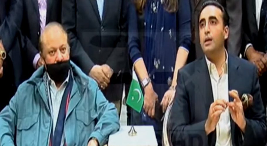 Nawaz Sharif and Bilawal Bhutto Zardari hold a press conference. Source: Twitter.