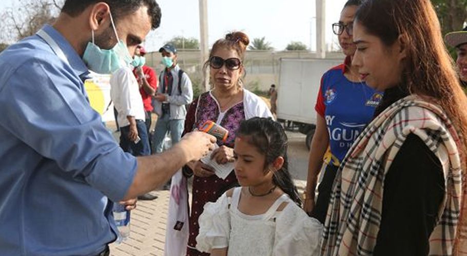 36 new cases of corona reported in Pakistan, condition of 105 patients is critical. (Photo: Gulf News)