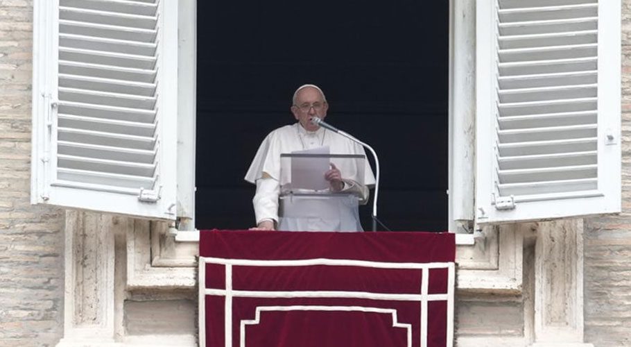 Pope urges international community to help flood-hit Pakistan