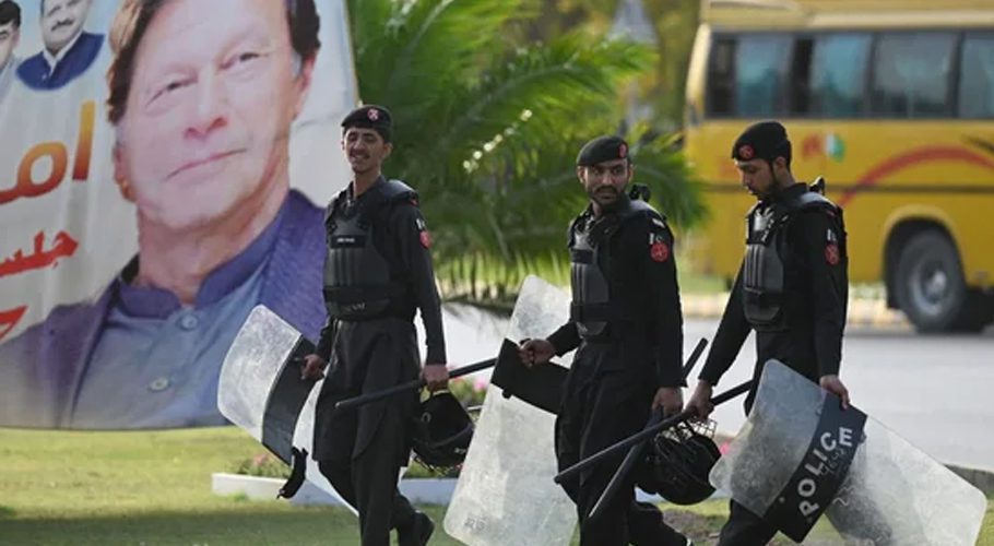 Imran Khan is expected to return to Banigala. Source: Online.