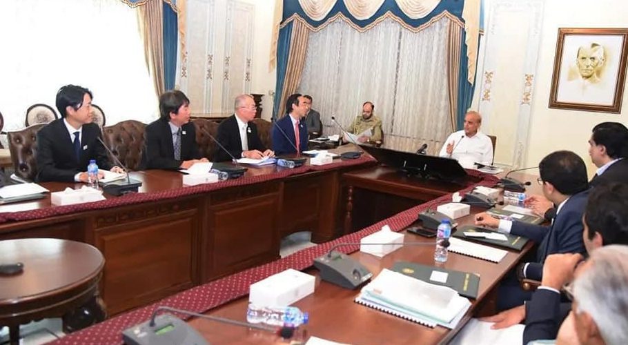 The prime minister had a meeting with Japanese investors. Source: APP