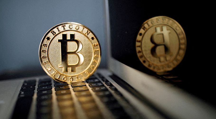 SYDNEY: Australia plans to protect people from cryptocurrency collapses by forcing the platforms to get a financial services license, the government said Monday.