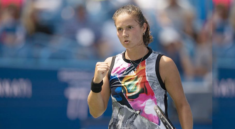 Daria Kasatkina (RUS) reacts to a point during her match against Amanda Anisimova (USA) at the Western & Southern at the at the Lindner Family Tennis Center. Mandatory Credit: Susan Mullane-USA TODAY Sports