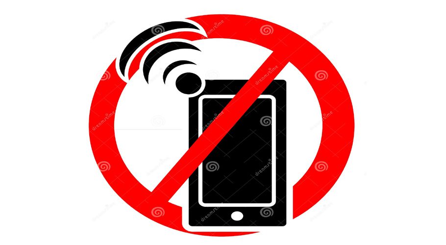Mobile phone services suspended in Pakistan