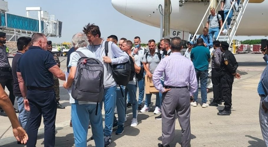 England team arrives at Karachi airport. (Image: Imran Siddique via Dawn)