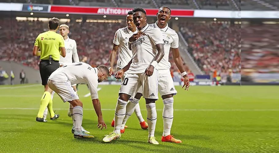 Real Madrid celebrate a goal in the Madrid Derby win over Atletico Madrid (image: Marca)