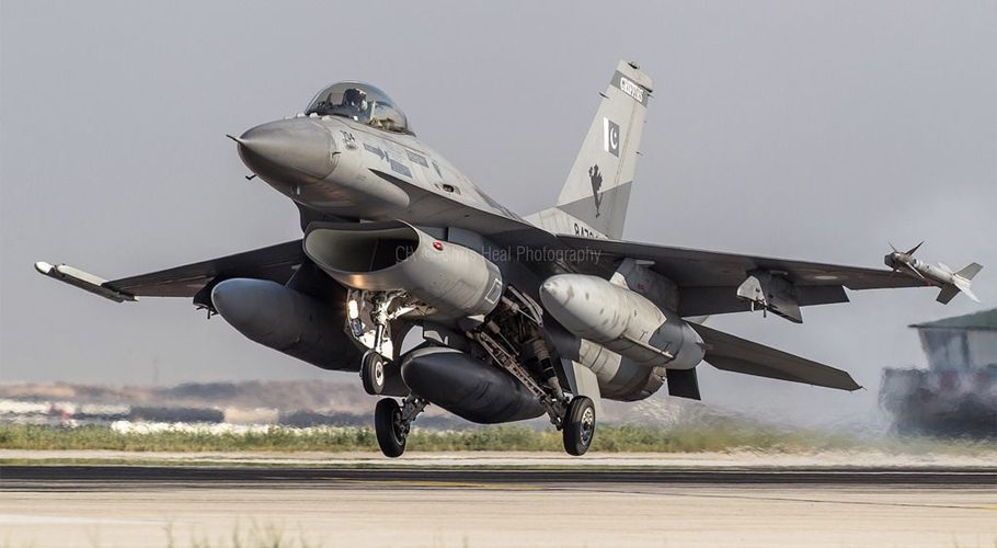 A Pakistan Airforce's F-16 (file photo)