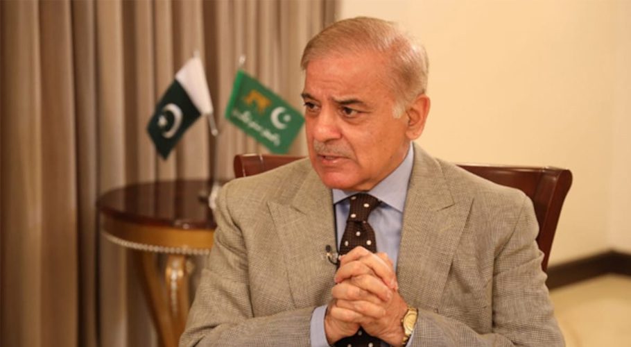 PM appreciates Pak cricket team for semifinal win