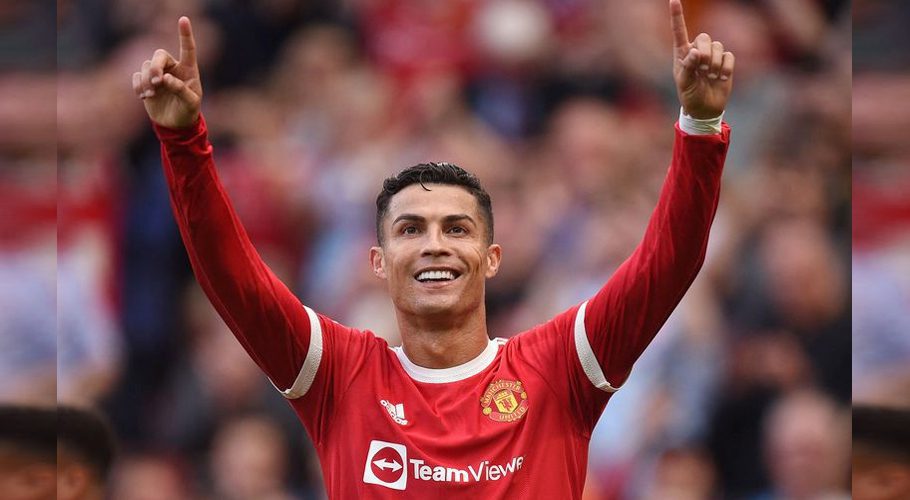 Cristiano Ronaldo celebrates after scoring a second goal during a match between Manchester United and Newcastle at Old Trafford in Manchester on Sept. 11.Photographer: Oli Scarff/AFP/Getty Images