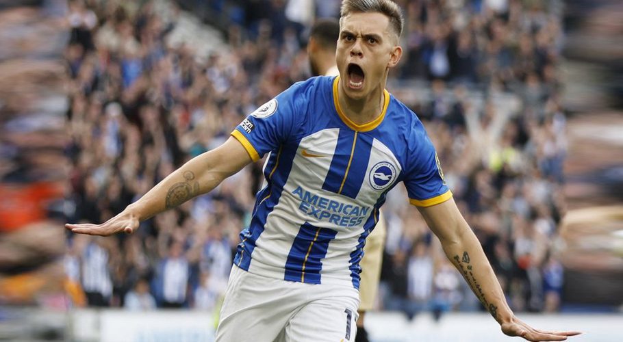 The American Express Community Stadium, Brighton, Britain - October 29, 2022 Brighton & Hove Albion's Leandro Trossard celebrates scoring their first goal Action Images via Reuters/John Sibley