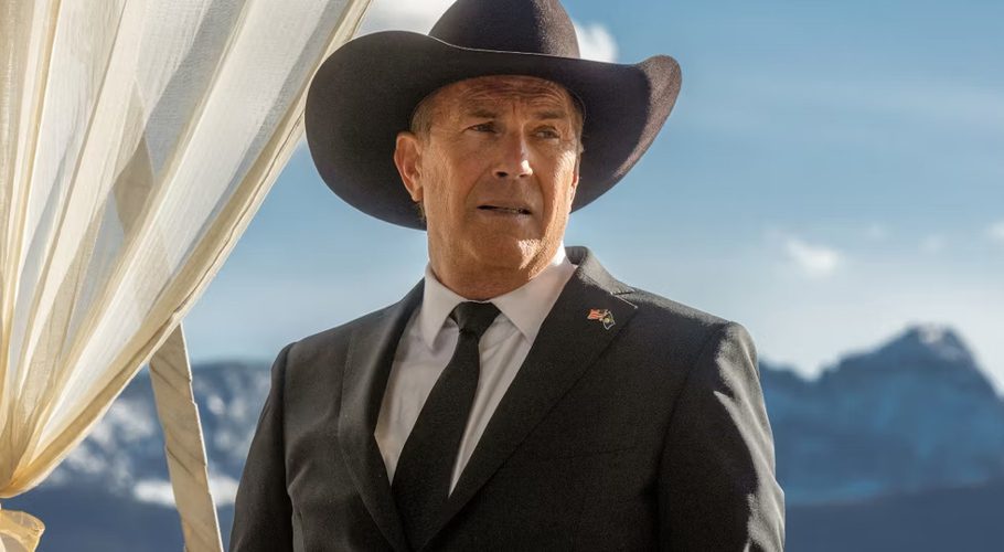 Kevin Costner staring into the distance in a scene from Yellowstone.
(Image: Paramount Network)