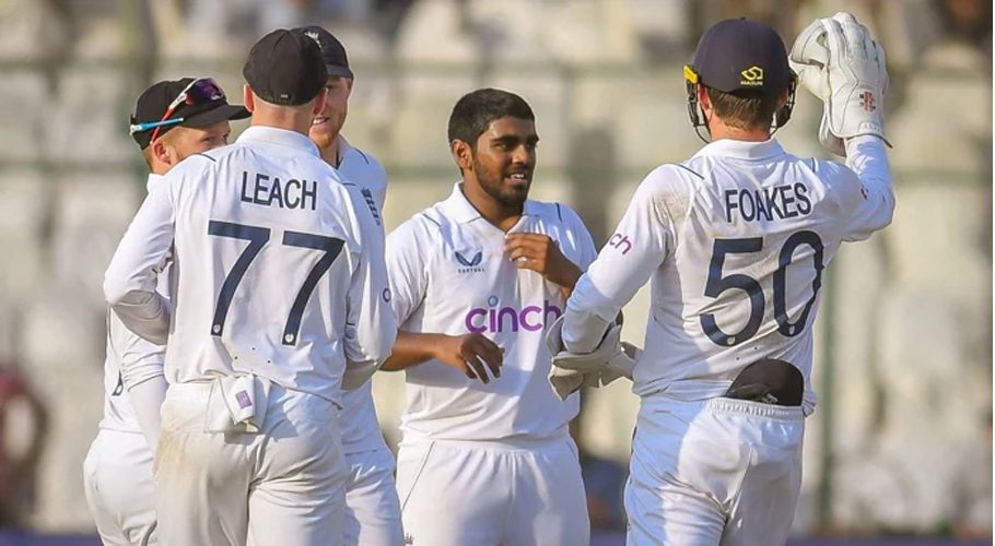 England need 167 runs to whitewash Pakistan in Test series
