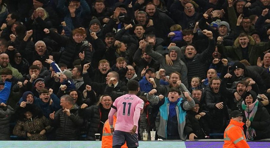 Gray’s bolt from the blue breathed life into Frank Lampard’s side and simultaneously scuppered City’s title charge on the final day of 2022. (Image: us.knews.media)