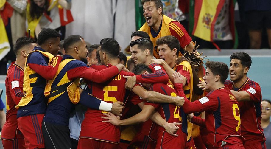 FIFA World Cup Qatar 2022 - Group E - Spain v Germany - Al Bayt Stadium, Al Khor, Qatar - November 27, 2022 Spain players celebrate after Alvaro Morata scores their first goal REUTERS/Albert Gea