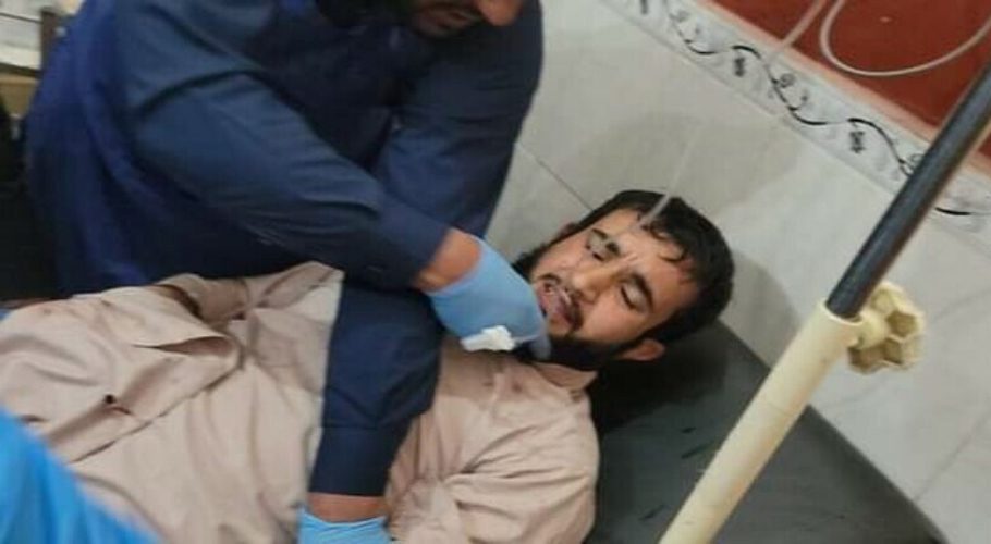 One of the citizens injured in the firing at Chaman. — Photo courtesy: Tahir Khan via Dawn