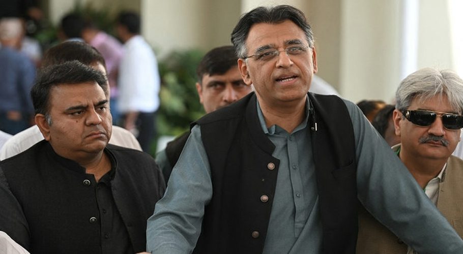 Asad Umar says CM Parvez Elahi will obtain the house's confidence whenever deemed appropriate. (File Photo)