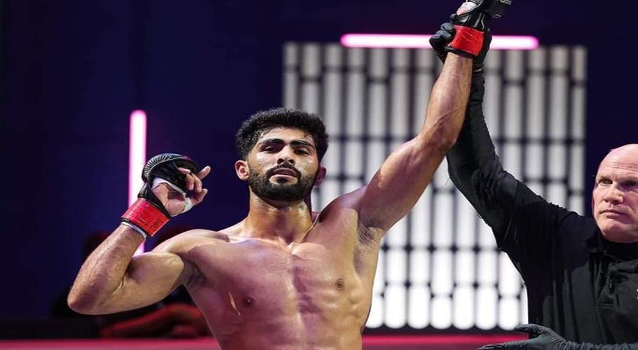 Shahzaib Rind defeats Mexican fighter in MMA bare-knuckle fight
