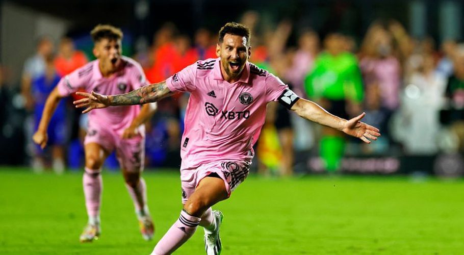 Lionel Messi celebrates his late winner for Inter Miami after converting a stoppage-time free-kick on his debut (Credit: Sky Sports)