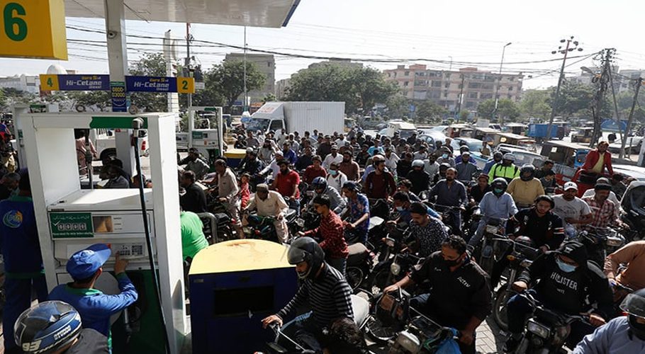 Pakistan Petroleum dealers call off strike