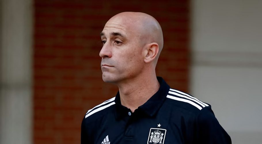 Luis Rubiales’ announcement came three weeks after he sparked outrage by kissing Spanish player Jenni Hermoso on the lips during the World Cup medals ceremony © Juan Medina/Reuters