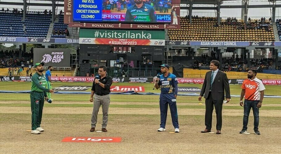 Pakistan won the toss and opted to bat first against Sri Lank. — Photo : PCB
