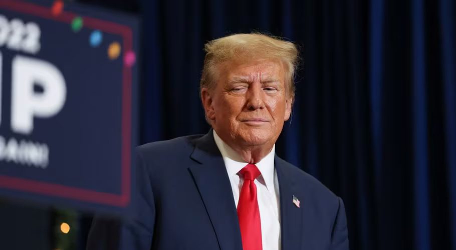 Republican presidential candidate and former U.S. President Donald Trump attends a campaign event in Waterloo, Iowa, U.S. December 19, 2023. REUTERS/Scott Morgan Acquire Licensing Rights