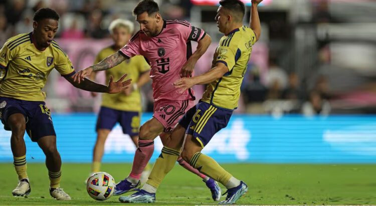 Fort Lauderdale, Florida, USA; Inter Miami CF forward Lionel Messi (10) kicks the ball against Real Salt Lake midfielder Braian Ojeda (6) during the first half at Chase Stadium. Mandatory Credit: Nathan Ray Seebeck-USA TODAY Sports