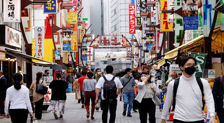 Japan all set to hire over 800,000 foreign workers