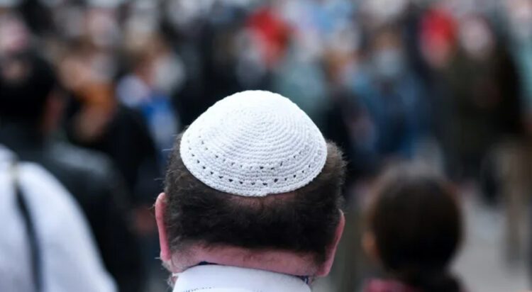 Photo illustration: A US delegation has cut short its visit to Saudi Arabia after one of its members, Orthodox Rabbi Abraham Cooper, was asked to remove his Jewish head covering, or kippah (Ina FASSBENDER)