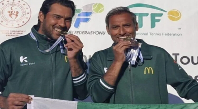 Aisam-ul-Haq Qureshi and Aqeel Khan secure gold medal in the men’s 45+ doubles category at the ITF Masters World Championship, in Manavgat, Turkey. (Image: Social media)