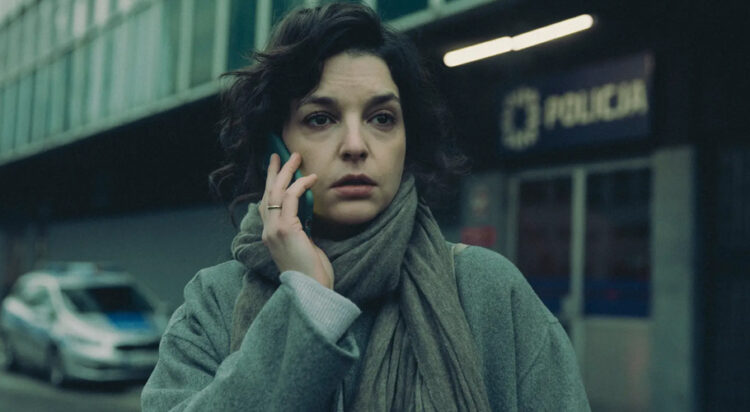 Maria Dębska as Greta in Just One Look (Netflix)