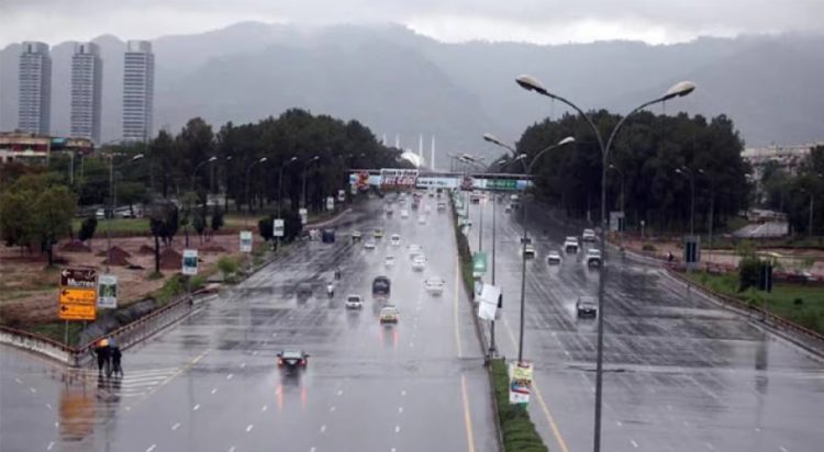 heavy rains pakistan