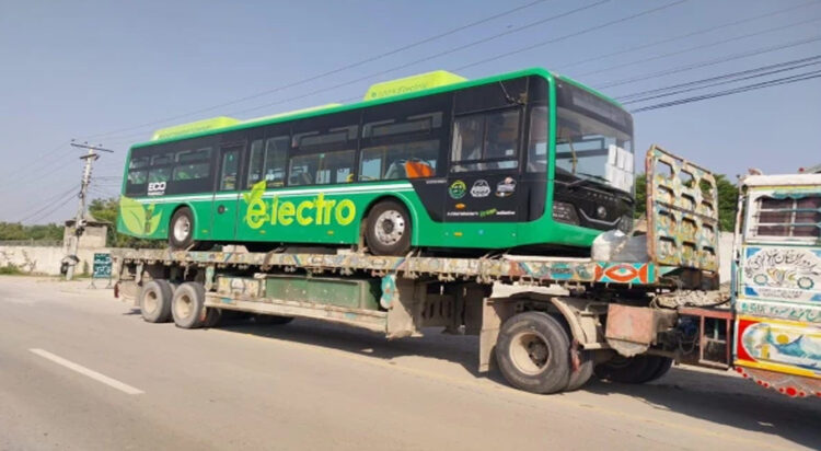 Photo credit: Express News