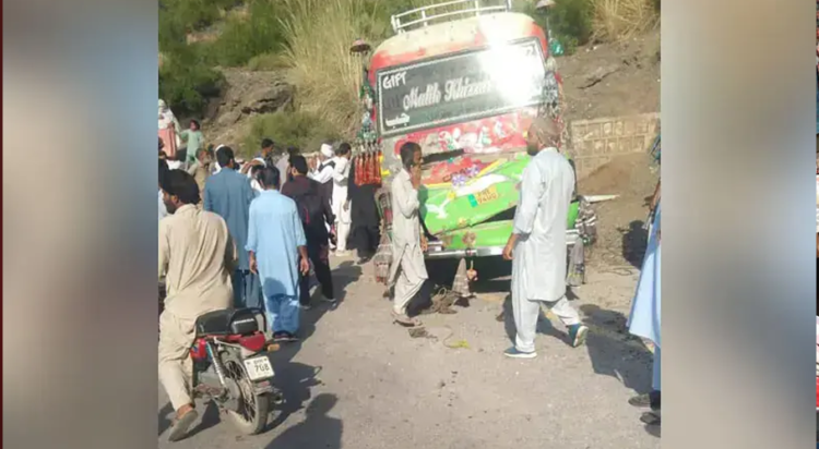 5 Women Killed, 45 Injured in Haripur Wedding Vehicle Crash (Image: Rescue 1122)
