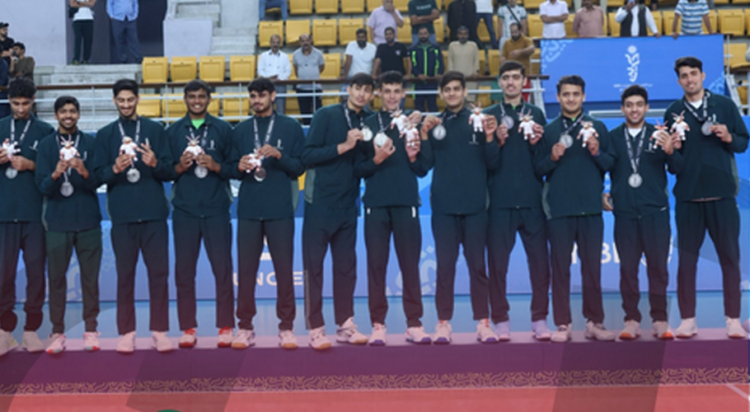 Iran defeated Pakistan 25–21, 25–23, and 25–23, despite strong resistance from the Pakistani side in each set.