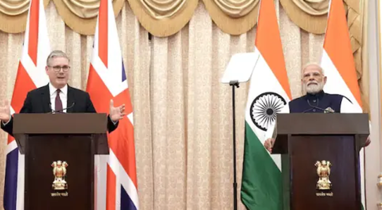 British Prime Minister Sir Keir Starmer and the Prime Minister of India, Narendra Modi, deliver a statement to the press at Raj Bhavan, in Mumbai, India, on October 9. — Reuters