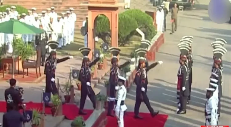 Guards Changing
