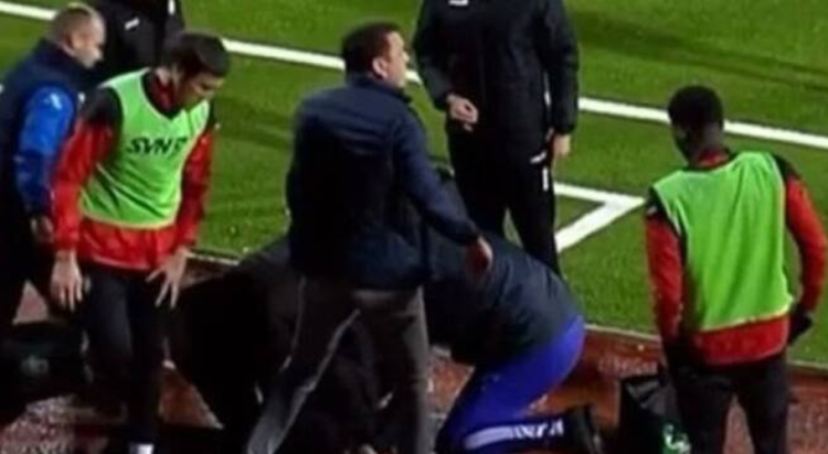 Mladen Zizovic, the coach of Serbian top-division soccer club FK Radnicki 1923, has died after collapsing from a heart attack on the sideline during a match. He was 44. (X/@TouchlineX)