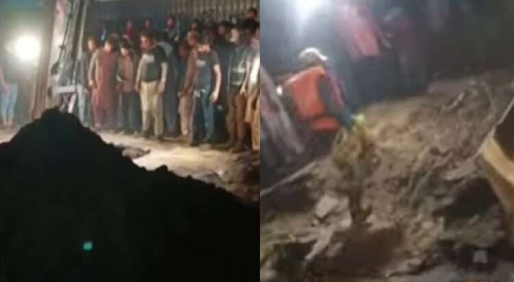 Rescue Operation Underway for Boy Who Fell Into Open Manhole in Gulshan-e-Iqbal (Screengrab: Geo News)
