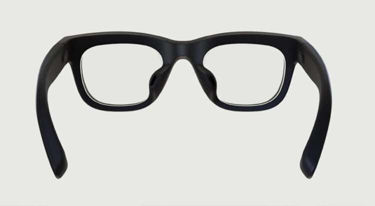 A modern Finnish eyewear company, IXI, is preparing to introduce smart glasses that can automatically adjust focus according to the wearer’s eye needs.