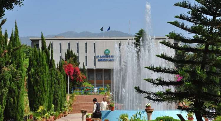 An intruder breaches privacy at Quaid-i-Azam University: Man enters girls’ hostel in Islamabad, raising safety concerns.
