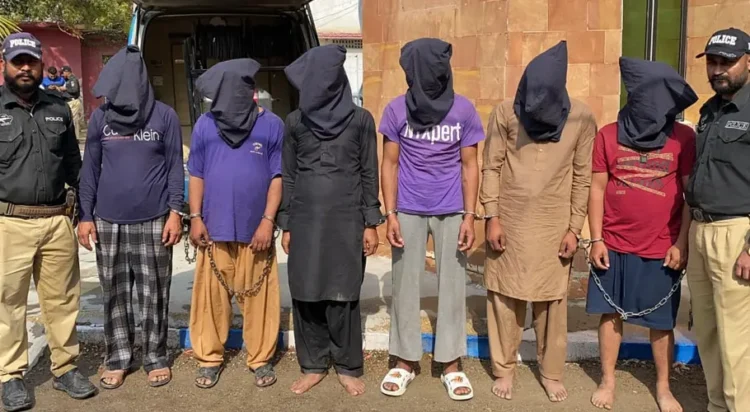 Police crack major Karachi heist, recover gold worth Rs300m.