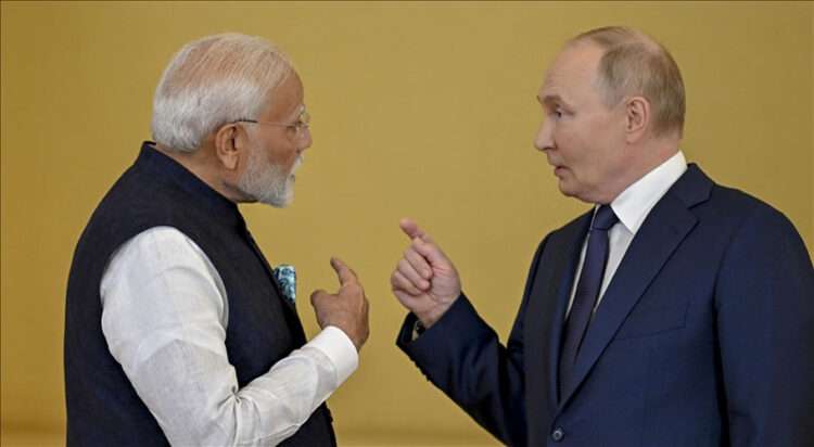 Russian President Vladimir Putin and Indian Prime Minister Narendra Modi (File Photo)